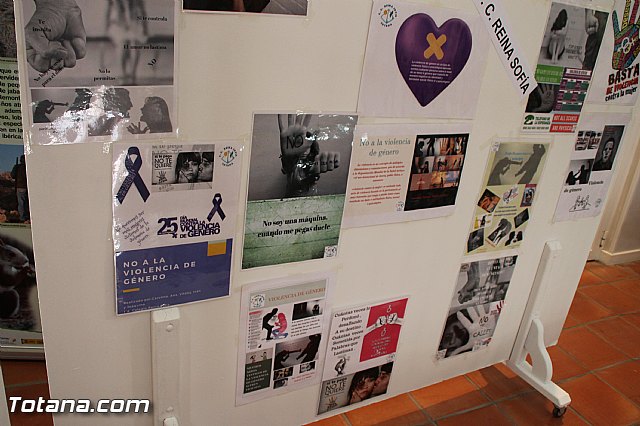 Organizan una marcha, una performance y la lectura de manifiesto mañana viernes, 25-N - 29