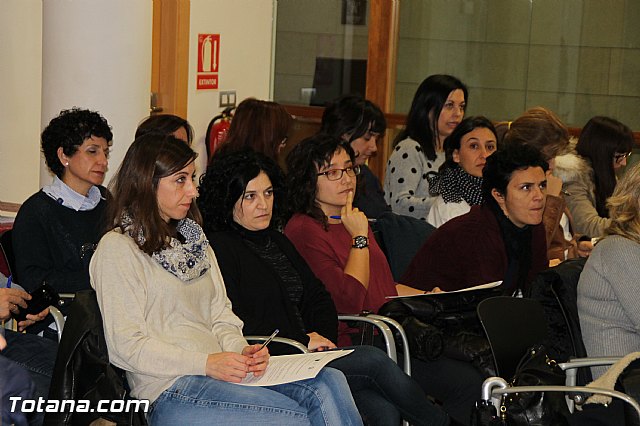 Profesionales implicados en la lucha contra la violencia de gnero se renen en Totana - 7