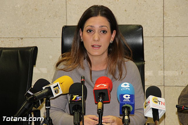 Profesionales implicados en la lucha contra la violencia de gnero se renen en Totana - 14