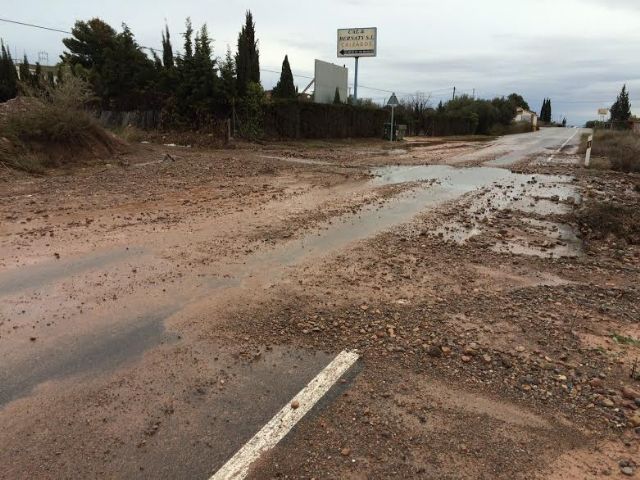 (AUDIO) Se abre al trnsito de vehculos la N-340 entre Totana y Alhama; y permanecen cortados varias vas y caminos rurales de la red secundaria - 5