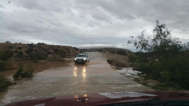 (AUDIO) Se abre al trnsito de vehculos la N-340 entre Totana y Alhama; y permanecen cortados varias vas y caminos rurales de la red secundaria - 17