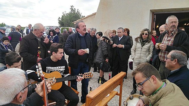 La Ermita de la Araña, de la pedana de El Raiguero, acogi el tradicional Cantos de nimas - 13