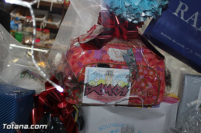 Se sortea la macrocesta de los comerciantes de la Avenida de Lorca - 5