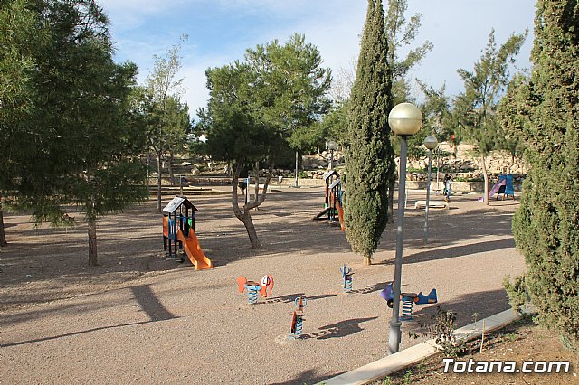 Invertirn ms de 6000 euros en la rehabilitacin del jardn Diego Manzano, en el barrio de la Era Alta - 2