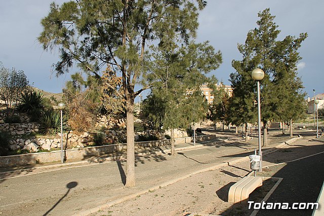 Invertirn ms de 6000 euros en la rehabilitacin del jardn Diego Manzano, en el barrio de la Era Alta - 4