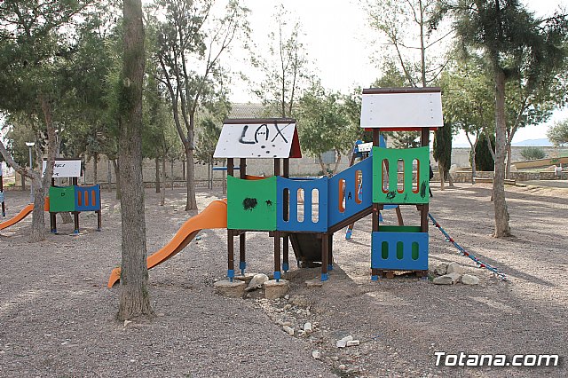 Invertirn ms de 6000 euros en la rehabilitacin del jardn Diego Manzano, en el barrio de la Era Alta - 7