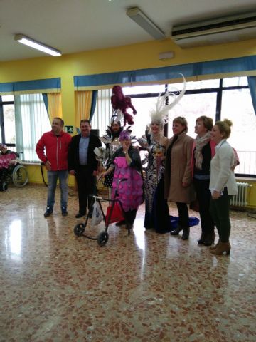 La Musa y Don Carnal visitaron la residencia de 