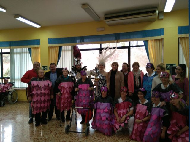 La Musa y Don Carnal visitaron la residencia de 