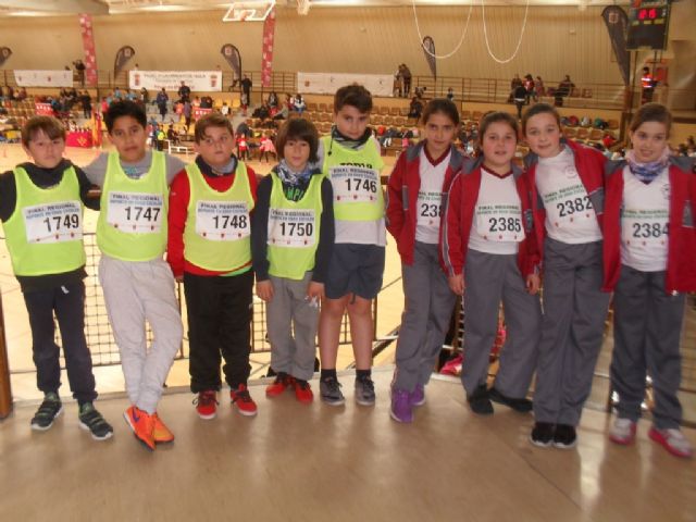 Los colegios Reina Sofa y La Cruz participaron en la Final Regional de Jugando al Atletismo de Deporte Escolar, celebrada en Yecla - 6