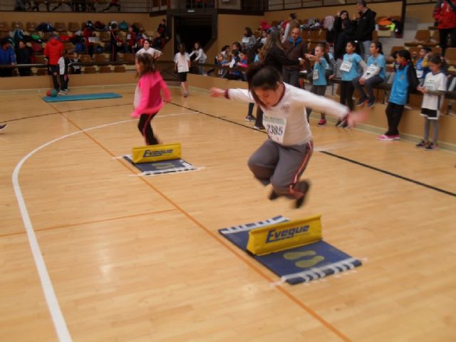 Los colegios Reina Sofa y La Cruz participaron en la Final Regional de Jugando al Atletismo de Deporte Escolar, celebrada en Yecla - 8