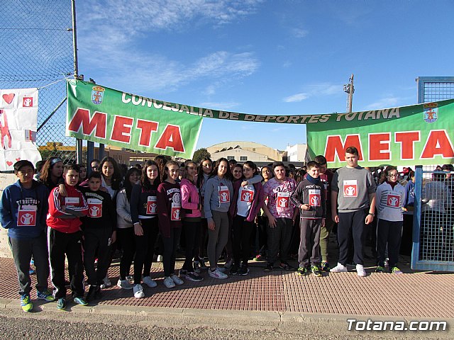 El IES Prado Mayor colabora con la ONG Save the Children en la carrera solidaria educativa 