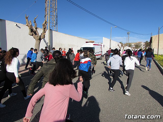 El IES Prado Mayor colabora con la ONG Save the Children en la carrera solidaria educativa 