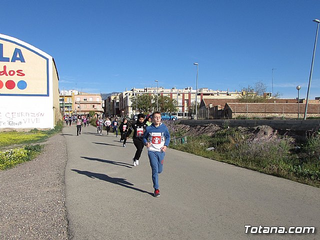 El IES Prado Mayor colabora con la ONG Save the Children en la carrera solidaria educativa 