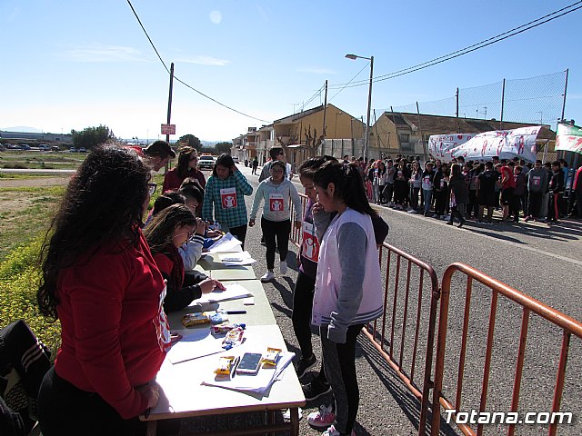 El IES Prado Mayor colabora con la ONG Save the Children en la carrera solidaria educativa 