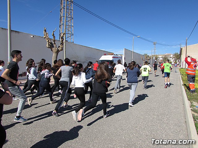 El IES Prado Mayor colabora con la ONG Save the Children en la carrera solidaria educativa 