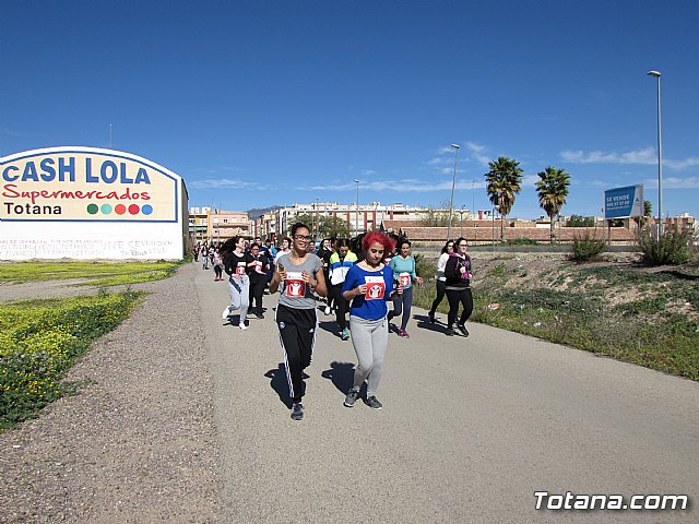 El IES Prado Mayor colabora con la ONG Save the Children en la carrera solidaria educativa 