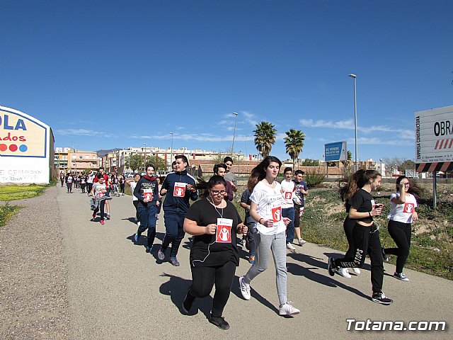El IES Prado Mayor colabora con la ONG Save the Children en la carrera solidaria educativa 