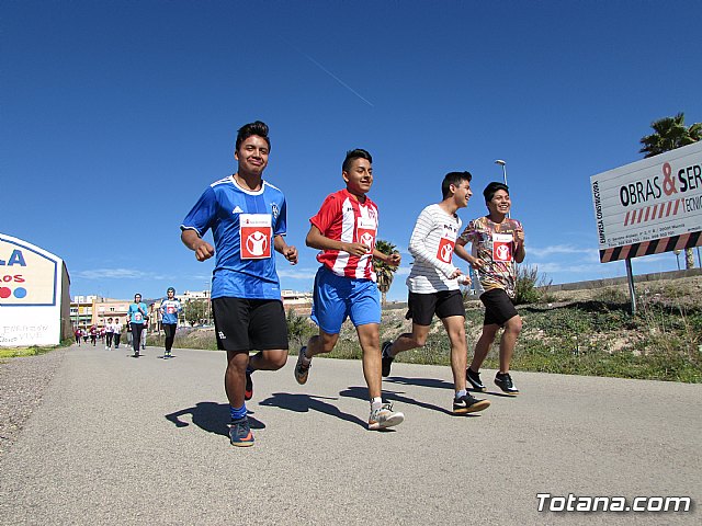 El IES Prado Mayor colabora con la ONG Save the Children en la carrera solidaria educativa 