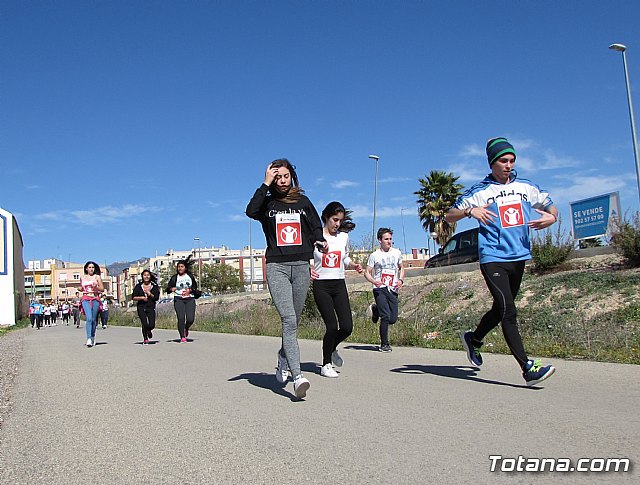 El IES Prado Mayor colabora con la ONG Save the Children en la carrera solidaria educativa 