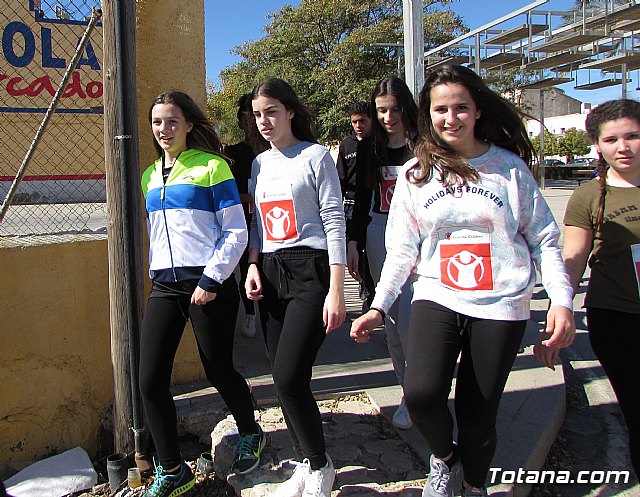 El IES Prado Mayor colabora con la ONG Save the Children en la carrera solidaria educativa 