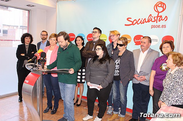 Lectura del manifiesto del PSOE con motivo del Da Internacional de la Mujer - 3