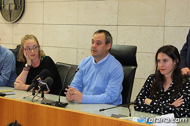 Dos jvenes europeas han concluido hoy sus prcticas formativas en el Ayuntamiento de Totana, en el marco del programa 