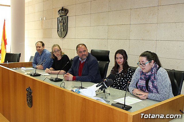Dos jvenes europeas han concluido hoy sus prcticas formativas en el Ayuntamiento de Totana, en el marco del programa 