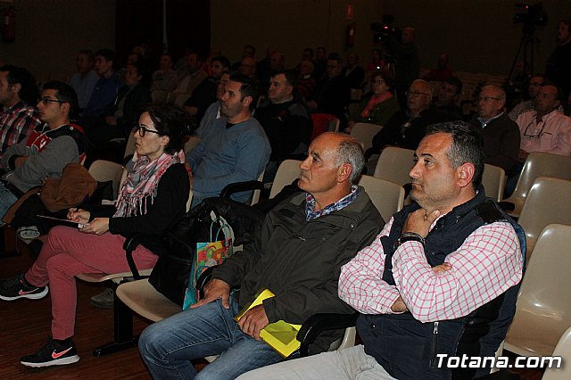 Ms de medio centenar de afectados participaron en la charla informativa sobre las ayudas en cultivos con estructuras de proteccin dañados por el ltimo temporal de nieve - 3