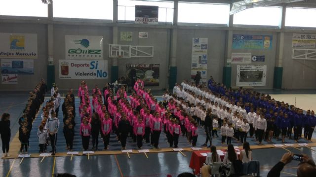 Excelente estreno del club Rtmica Totana, que logr el oro en todas sus categoras en el XI Campeonato interescuelas Ciudad de Lorca - 15