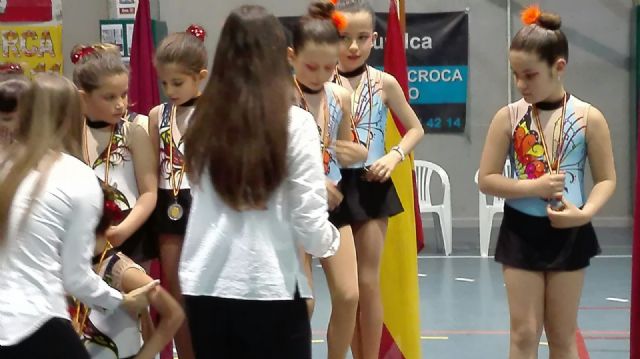 Excelente estreno del club Rtmica Totana, que logr el oro en todas sus categoras en el XI Campeonato interescuelas Ciudad de Lorca - 21