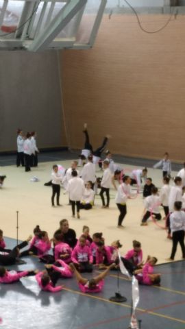 Excelente estreno del club Rtmica Totana, que logr el oro en todas sus categoras en el XI Campeonato interescuelas Ciudad de Lorca - 26