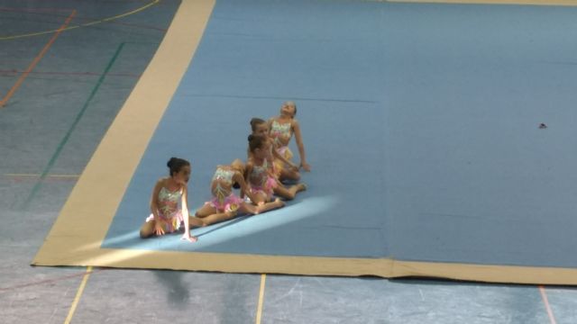 Excelente estreno del club Rtmica Totana, que logr el oro en todas sus categoras en el XI Campeonato interescuelas Ciudad de Lorca - 35