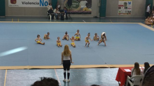 Excelente estreno del club Rtmica Totana, que logr el oro en todas sus categoras en el XI Campeonato interescuelas Ciudad de Lorca - 37