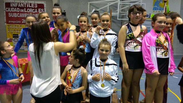 Excelente estreno del club Rtmica Totana, que logr el oro en todas sus categoras en el XI Campeonato interescuelas Ciudad de Lorca - 50