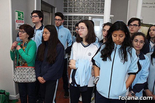 La directora general de Mujer visita la exposicin fotogrfica itinerante “Cuida-T” - 28