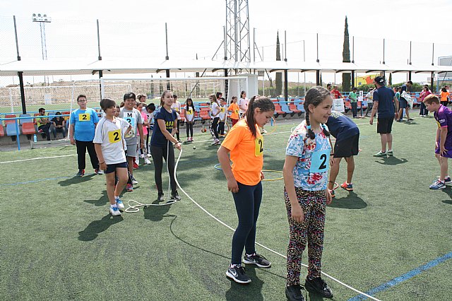 Ms de 400 alumnos de quinto curso de Educacin Primaria de todos los colegios de Totana participan en la Jornada de Juegos Populares - 14