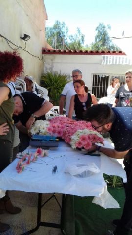 La delegacin de Lourdes de Totana particip en la tradicin de la Cruz en Muchamiel (Alicante) - 3