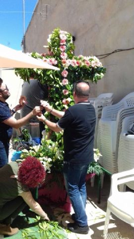 La delegacin de Lourdes de Totana particip en la tradicin de la Cruz en Muchamiel (Alicante) - 4