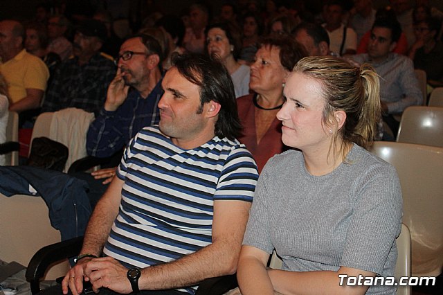 El poeta Luis Garca Montero imparti la charla “Invitacin a la poesa” en el teatro del Centro Sociocultural “La Crcel” - 19