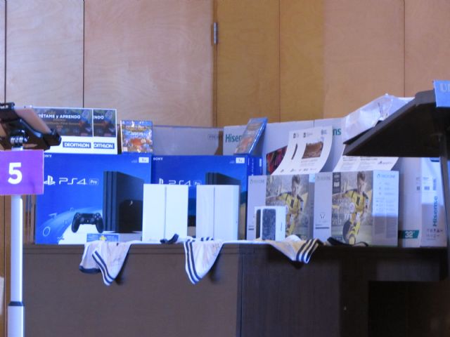 La totanera Mara Andreo Yllanes particip en la Fase Final del concurso «Rtame y aprendo», en la categora de Bachillerato - 3