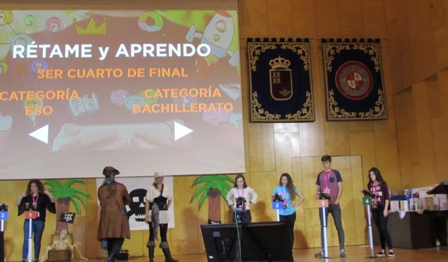 La totanera Mara Andreo Yllanes particip en la Fase Final del concurso «Rtame y aprendo», en la categora de Bachillerato - 5