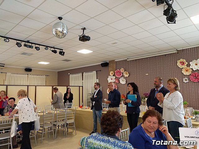 El Centro de Estancias Diurnas de Alzheimer y el Centro de Da de Personas Mayores celebraron una comida de convivencia - 6