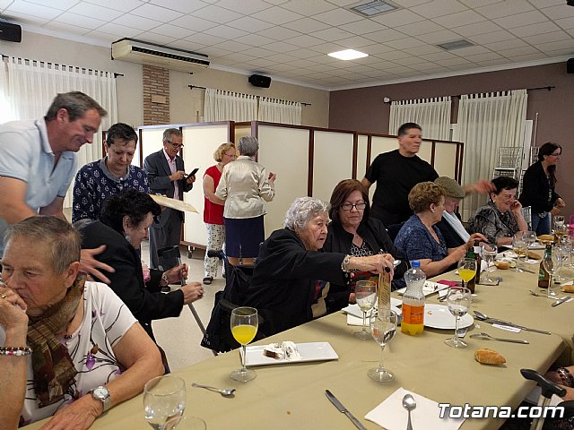 El Centro de Estancias Diurnas de Alzheimer y el Centro de Da de Personas Mayores celebraron una comida de convivencia - 7