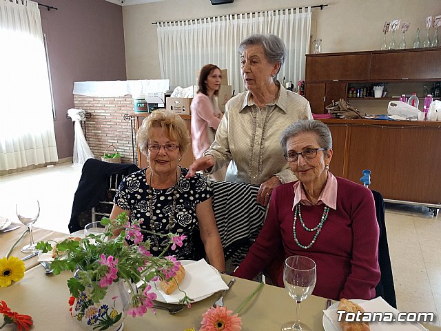 El Centro de Estancias Diurnas de Alzheimer y el Centro de Da de Personas Mayores celebraron una comida de convivencia - 13