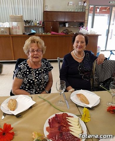 El Centro de Estancias Diurnas de Alzheimer y el Centro de Da de Personas Mayores celebraron una comida de convivencia - 15