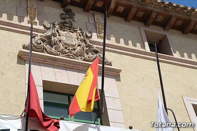 Se guarda un minuto de silencio en señal de repulsa por el atentado terrorista de Manchester - 10