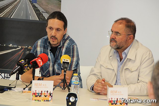 Autoridades municipales inauguran la Jornada sobre Emprendimiento en Totana - 8