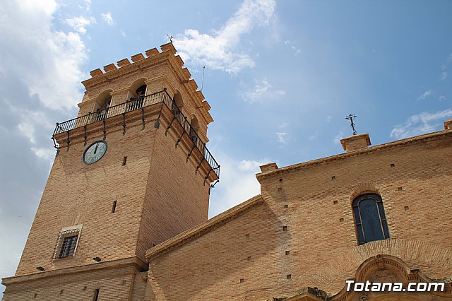 Se guarda un minuto de silencio como muestra de condena y repulsa ante el ltimo asesinato machista registrado ayer en Molina de Segura - 1