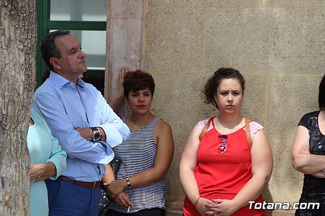 Se guarda un minuto de silencio como muestra de condena y repulsa ante el ltimo asesinato machista registrado ayer en Molina de Segura - 9