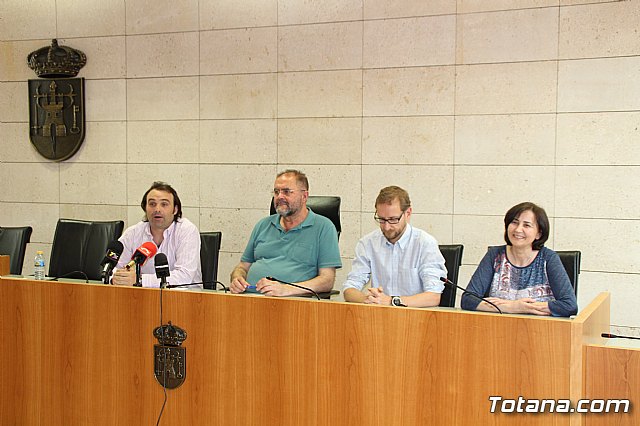 Autoridades municipales clausuran el programa de Formacin para la Inclusin Social (FORIN) - 1